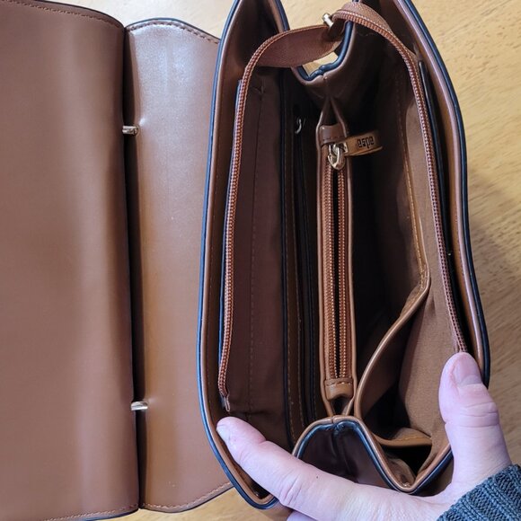 👜ESPE Caramel Coloured Faux Leather Designer Hand Bag - Picture 4 of 16